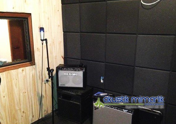 Yanmaz Akustik Düz Sünger Ses Kayıt Odası Yalıtımı