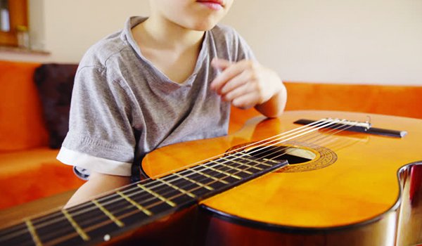 Enstrüman Bateri Gitar Keman Çalgı Odası